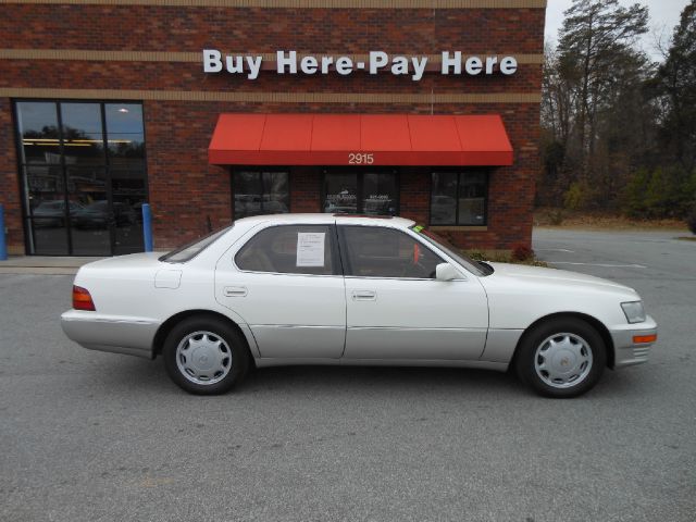 Lexus LS 400 1994 photo 3