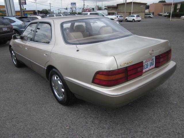 Lexus LS 400 1994 photo 1