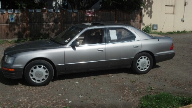 Lexus LS 400 1995 photo 1