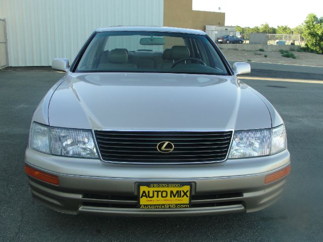 Lexus LS 400 1995 photo 1