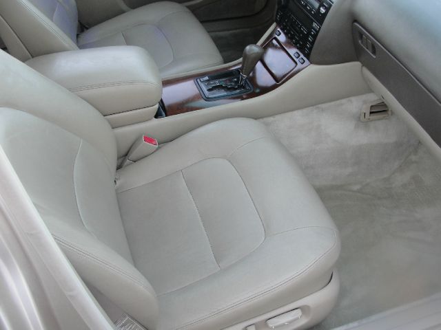 Lexus LS 400 1995 photo 3