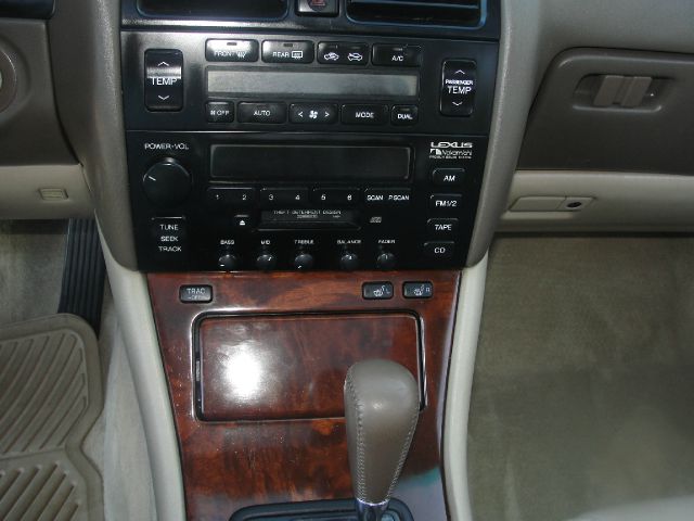 Lexus LS 400 1995 photo 5