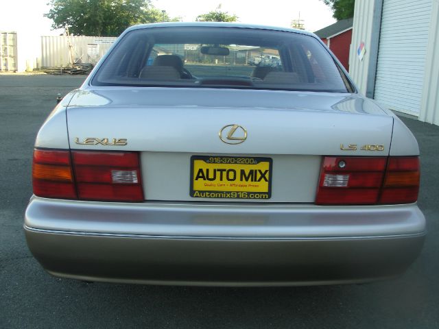 Lexus LS 400 1995 photo 8