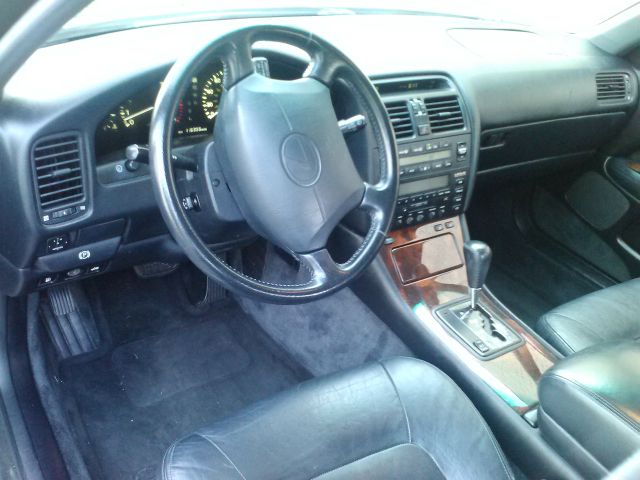 Lexus LS 400 Unknown Sedan