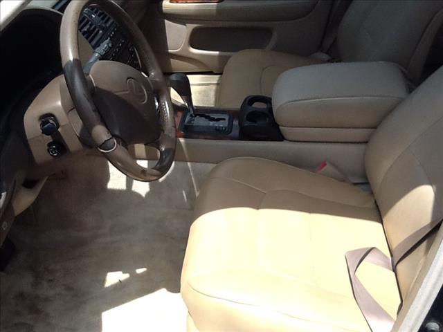 Lexus LS 400 1996 photo 2