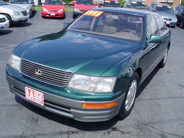 Lexus LS 400 1996 photo 3