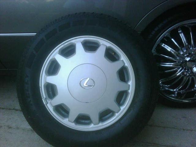 Lexus LS 400 1996 photo 5