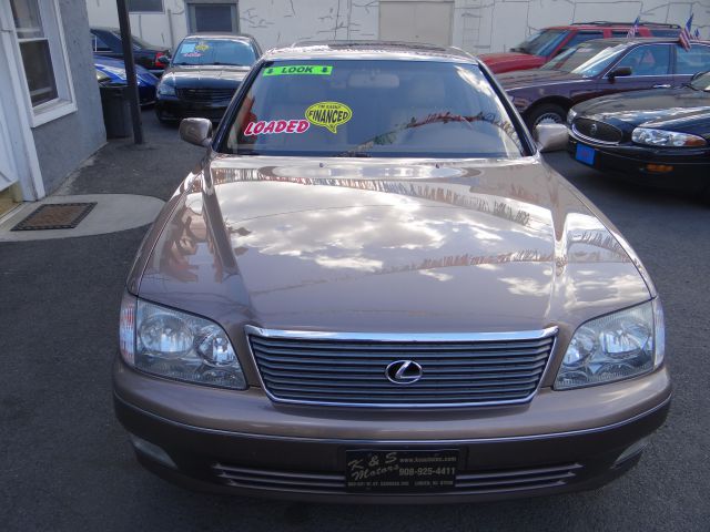 Lexus LS 400 1998 photo 3