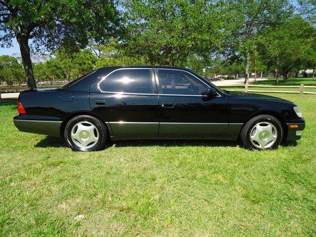 Lexus LS 400 1998 photo 1