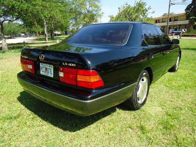 Lexus LS 400 1998 photo 4