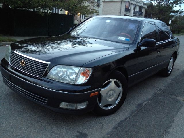 Lexus LS 400 1998 photo 3