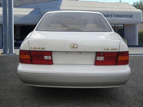 Lexus LS 400 1999 photo 4