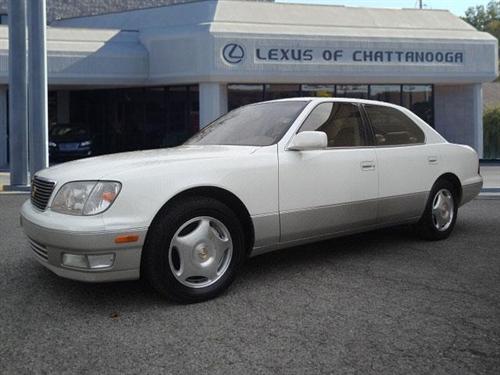 Lexus LS 400 1999 photo 2
