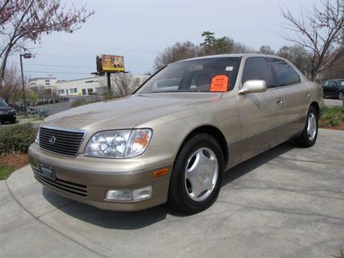 Lexus LS 400 1999 photo 1