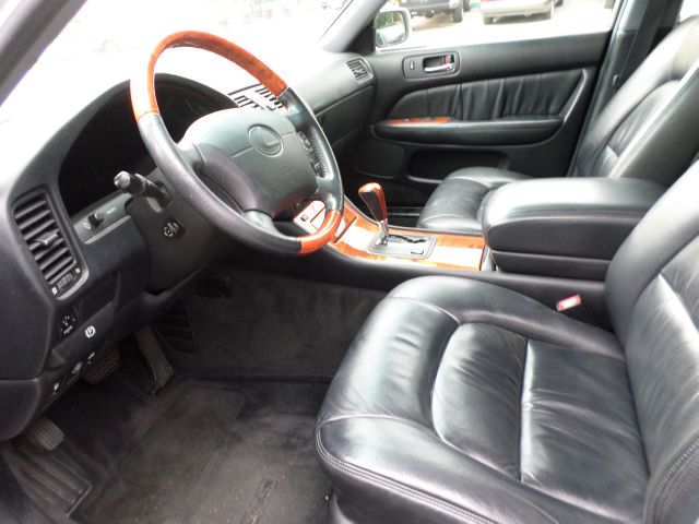 Lexus LS 400 1999 photo 3