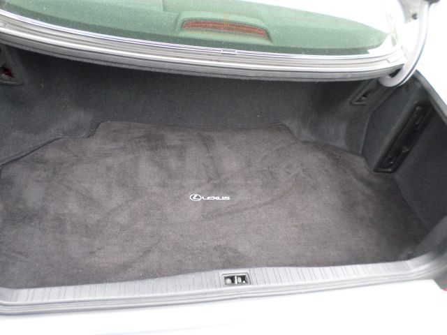Lexus LS 400 1999 photo 38