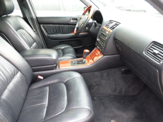 Lexus LS 400 1999 photo 4