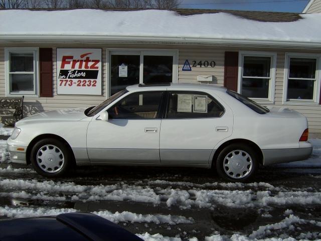 Lexus LS 400 1999 photo 4