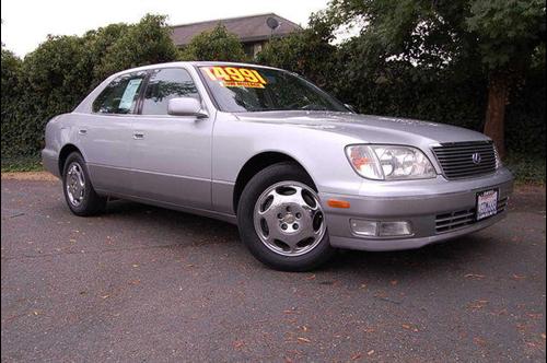 Lexus LS 400 1999 photo 1