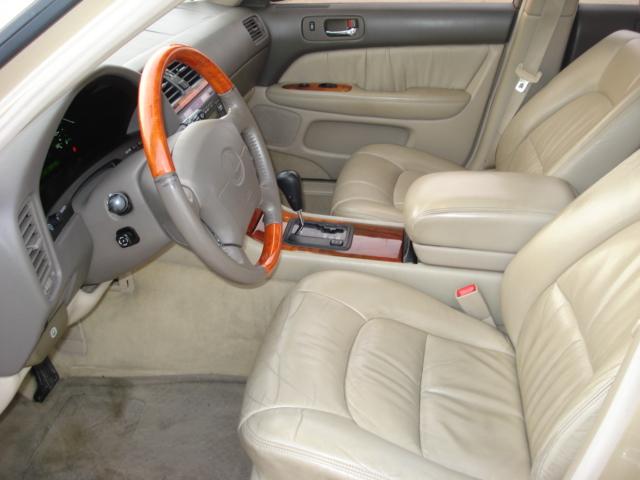Lexus LS 400 1999 photo 1