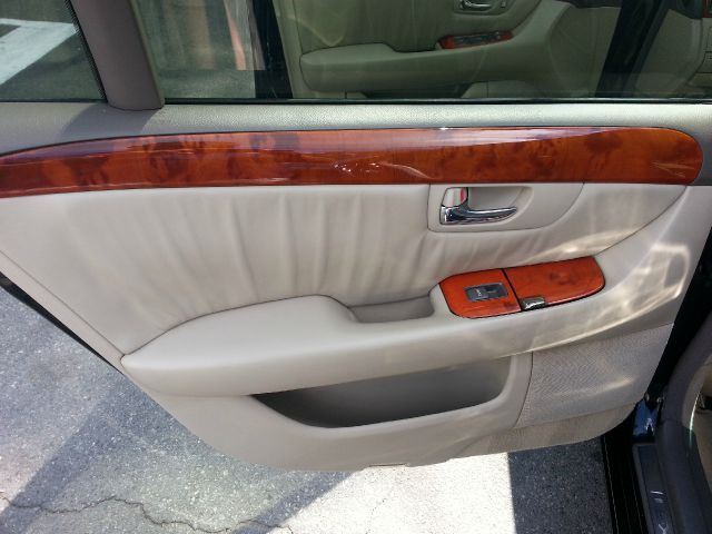 Lexus LS 430 2001 photo 21