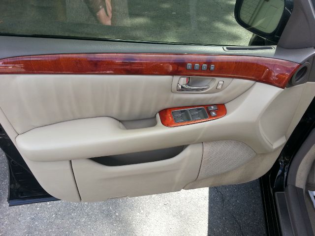 Lexus LS 430 2001 photo 34