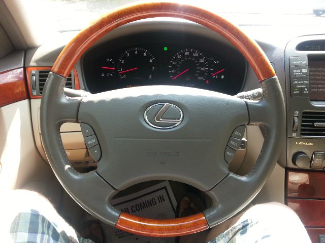 Lexus LS 430 2001 photo 43