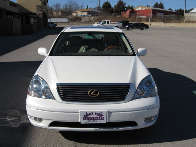 Lexus LS 430 2001 photo 3