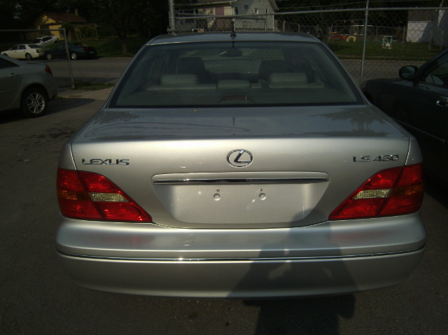Lexus LS 430 2001 photo 0