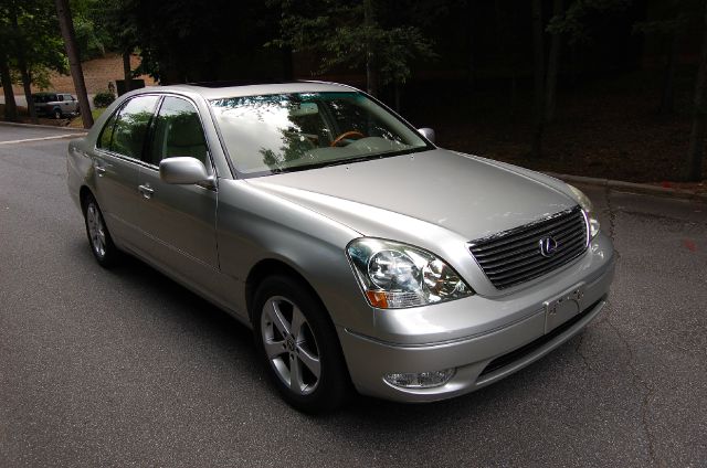 Lexus LS 430 2001 photo 1