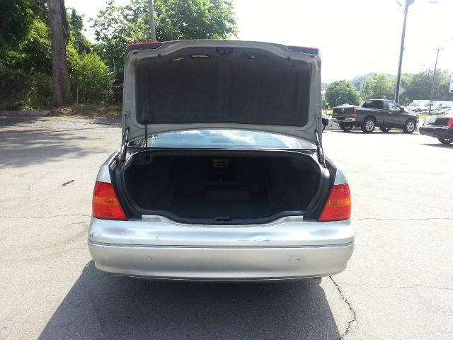 Lexus LS 430 2001 photo 14