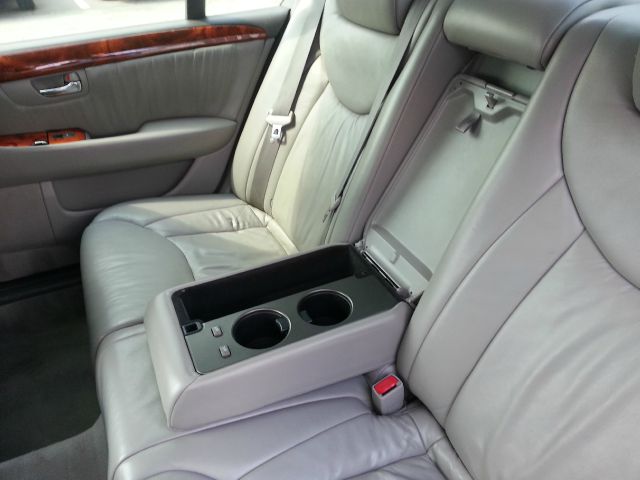 Lexus LS 430 2001 photo 15