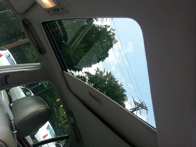 Lexus LS 430 2001 photo 22