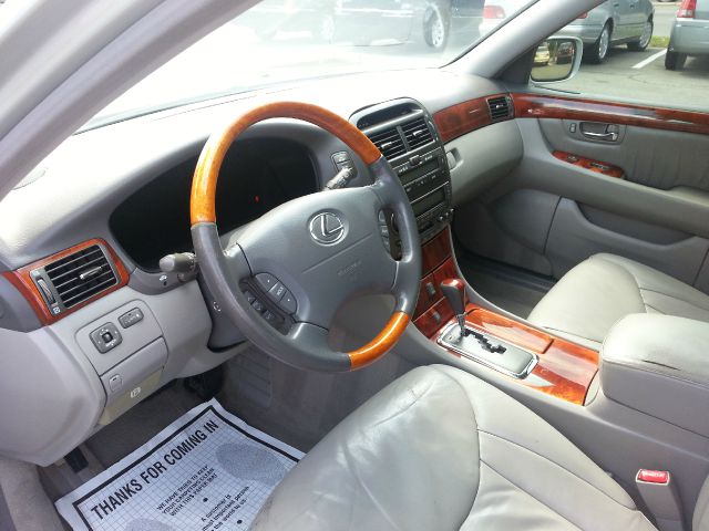 Lexus LS 430 2001 photo 23