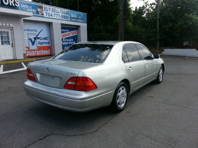 Lexus LS 430 2001 photo 3