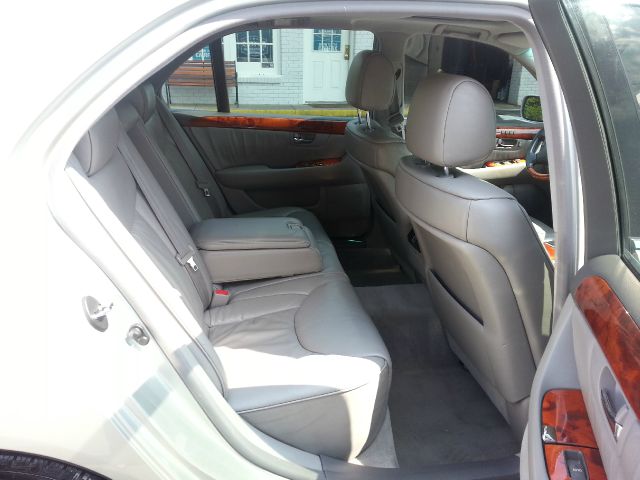 Lexus LS 430 2001 photo 33