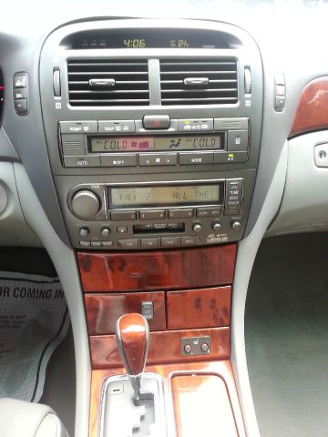 Lexus LS 430 2001 photo 40