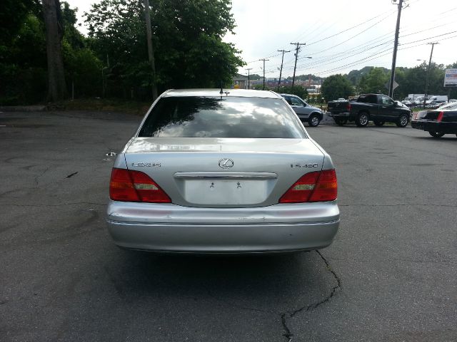Lexus LS 430 2001 photo 8