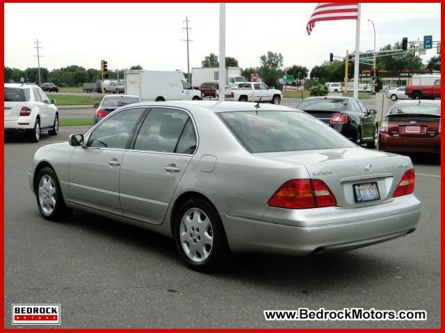 Lexus LS 430 2001 photo 1