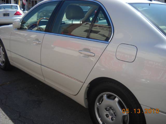 Lexus LS 430 Base Sedan