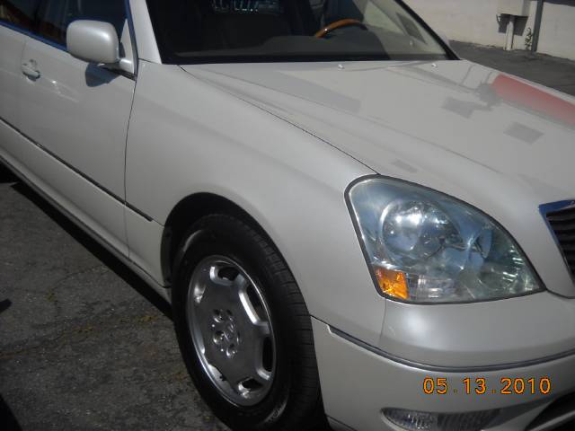 Lexus LS 430 2002 photo 2