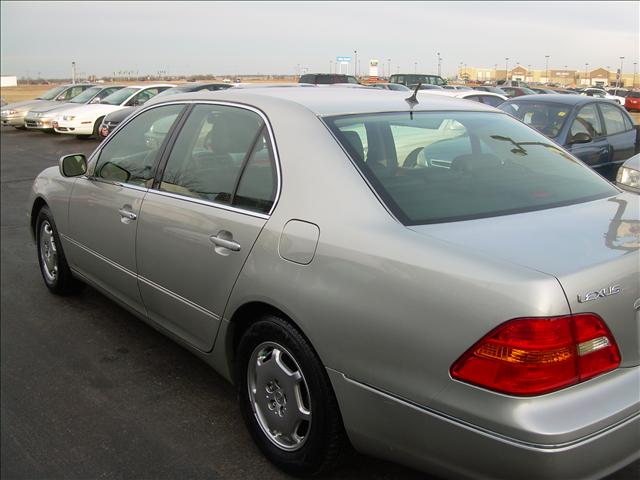Lexus LS 430 Base Sedan