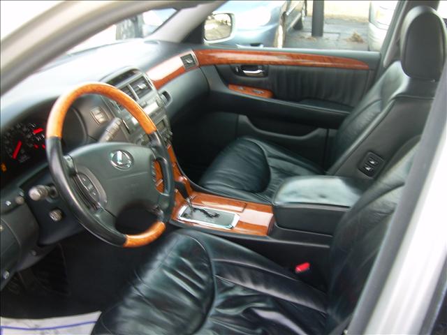 Lexus LS 430 2002 photo 3