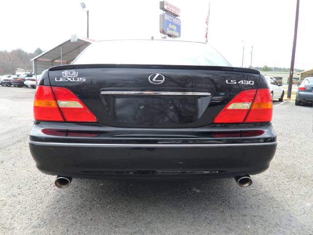 Lexus LS 430 2002 photo 1