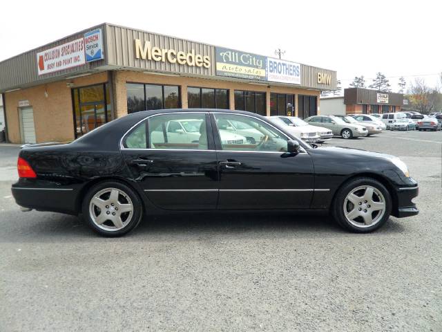 Lexus LS 430 2002 photo 3