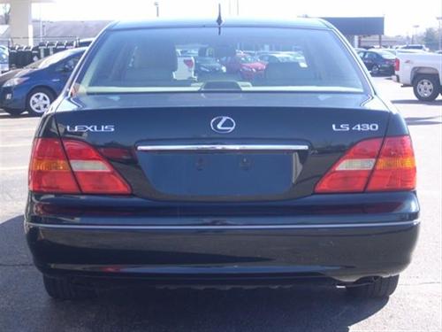 Lexus LS 430 2002 photo 3