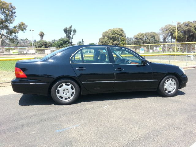 Lexus LS 430 2002 photo 1