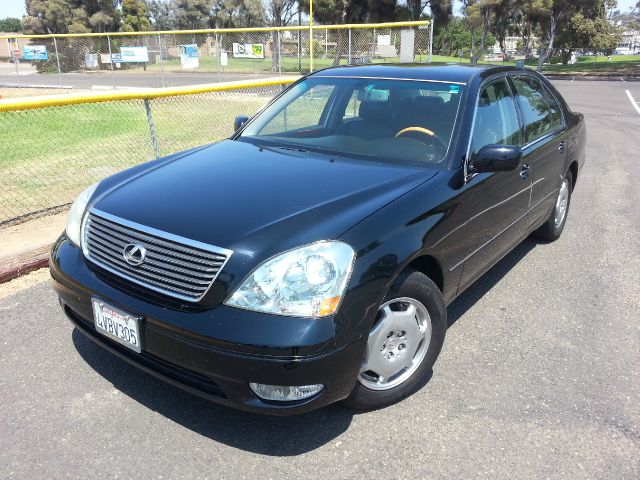 Lexus LS 430 2002 photo 3