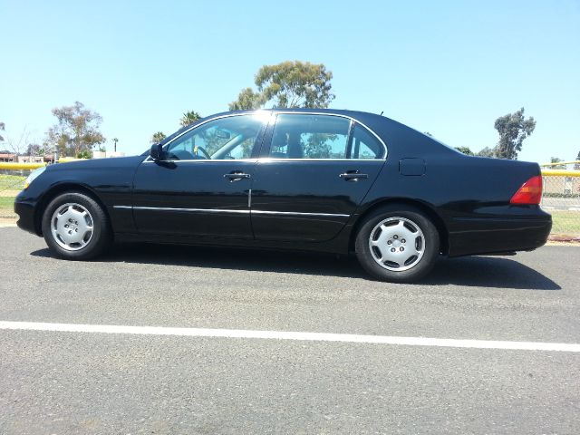 Lexus LS 430 2002 photo 4