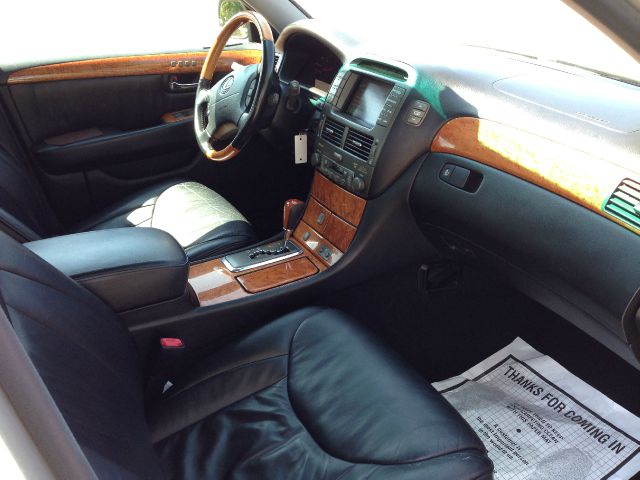 Lexus LS 430 2002 photo 1